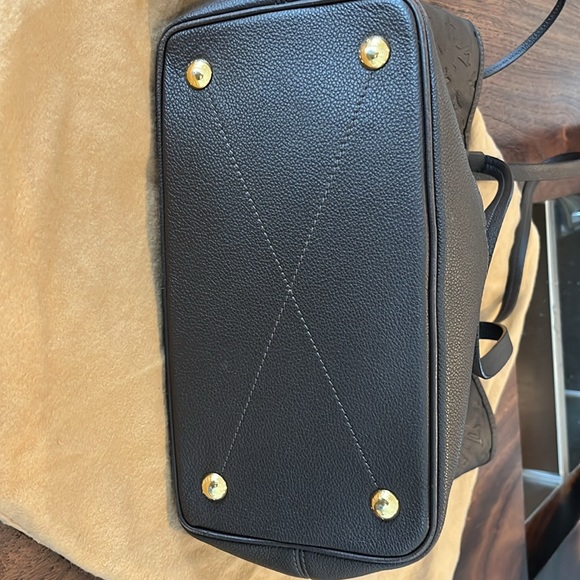 Louis Vuitton Citadine Brown Emoreinte Tote Bag with Zippered Pouch - Picture 9 of 11